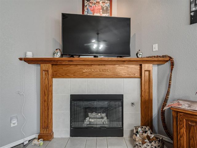 21919 Pleasant Ridge Road, Edmond, OK 73012