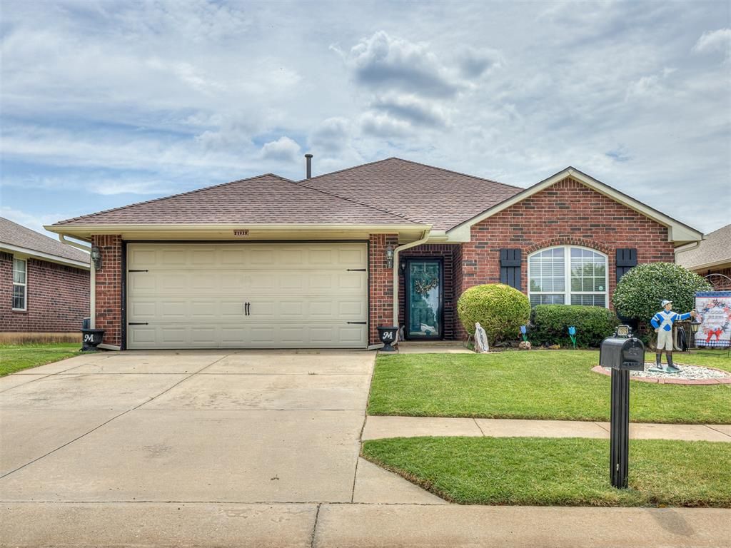 21919 Pleasant Ridge Road, Edmond, OK 73012