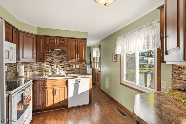 9131 Cambridge Drive, Northfield, OH 44067