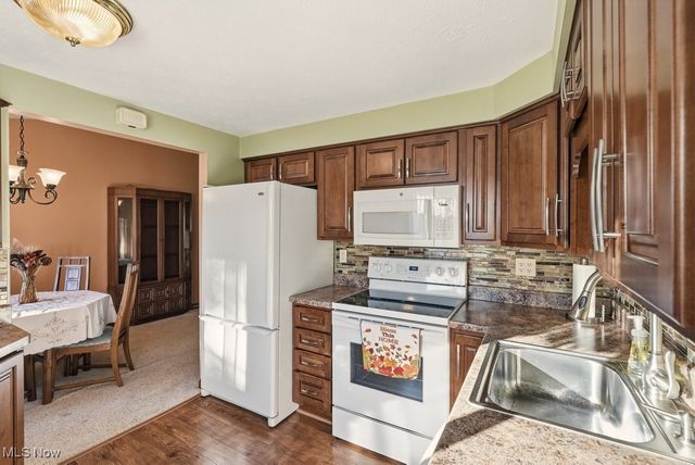 9131 Cambridge Drive, Northfield, OH 44067