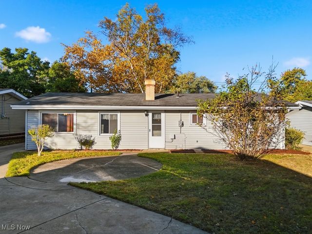 9131 Cambridge Drive, Northfield, OH 44067