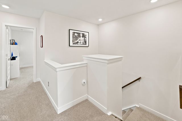 896 Yorkshire Lane, Zionsville, IN 46077