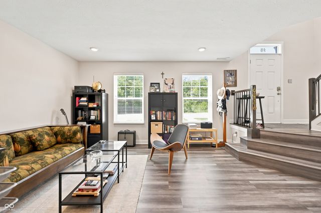 896 Yorkshire Lane, Zionsville, IN 46077