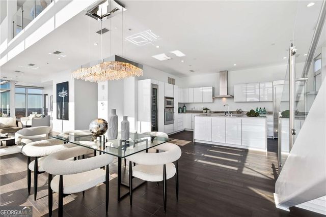 45 Ivan Allen Junior Boulevard NW 2705, Atlanta, GA 30308