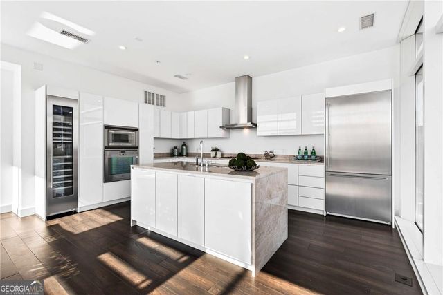 45 Ivan Allen Junior Boulevard NW 2705, Atlanta, GA 30308