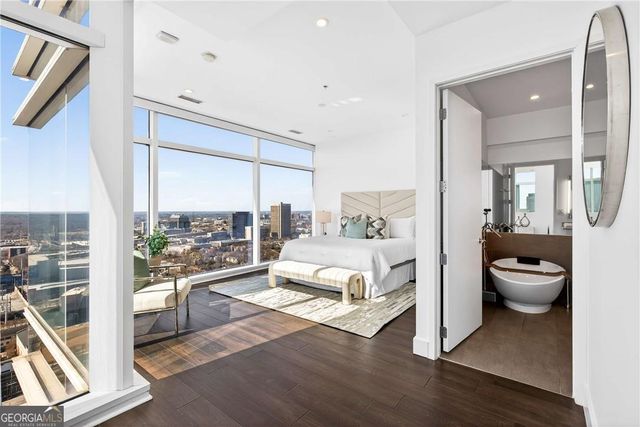 45 Ivan Allen Junior Boulevard NW 2705, Atlanta, GA 30308