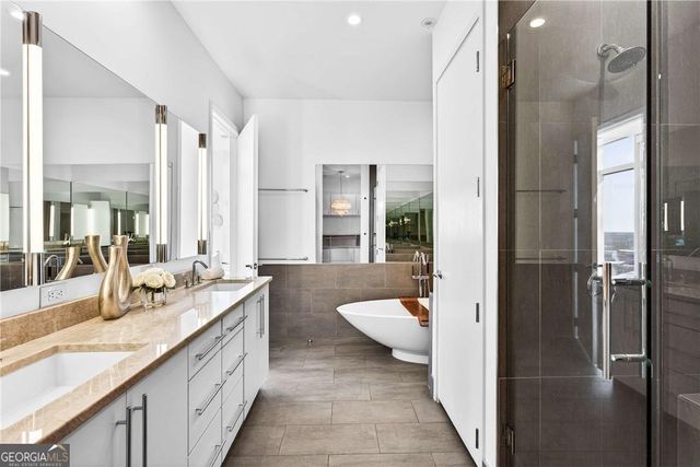 45 Ivan Allen Junior Boulevard NW 2705, Atlanta, GA 30308
