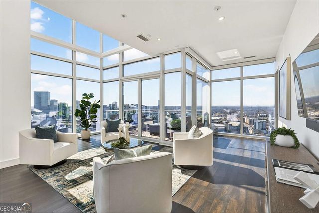 45 Ivan Allen Junior Boulevard NW 2705, Atlanta, GA 30308