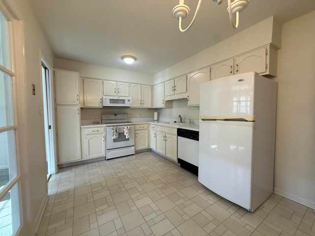 5260 Crossbow Cir Unit 3A, Roanoke, VA 24018