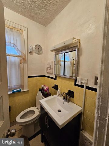 1827 S 57TH ST, Philadelphia, PA 19143