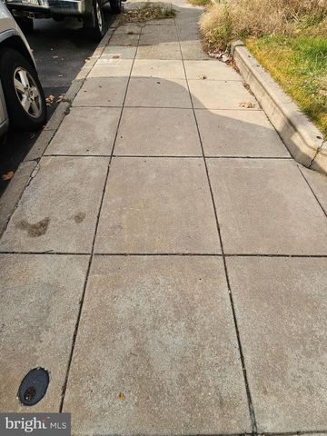 1827 S 57TH ST, Philadelphia, PA 19143