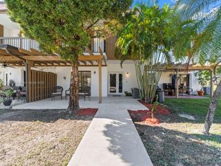 6885 NW 169th St 66D, Hialeah, FL 33015