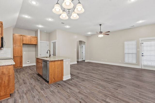 411 Mesa Drive, Lone Oak, TX 75453