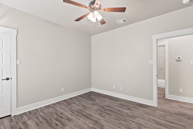 411 Mesa Drive, Lone Oak, TX 75453
