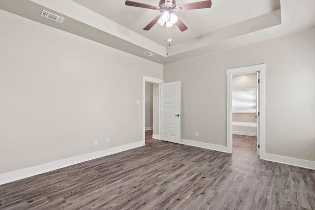 411 Mesa Drive, Lone Oak, TX 75453