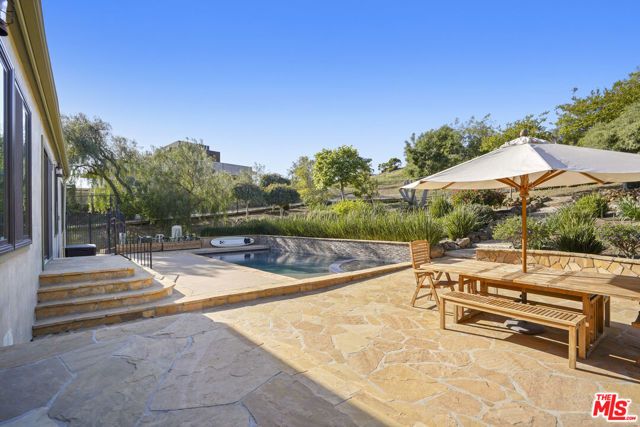 33439 Mulholland Highway, Malibu, CA 90265