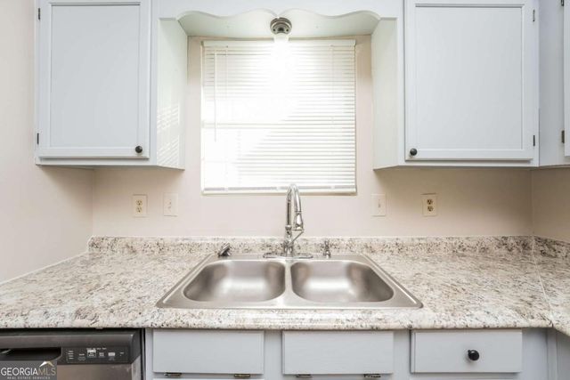 2158 Sara Ashley Way, Lithonia, GA 30058