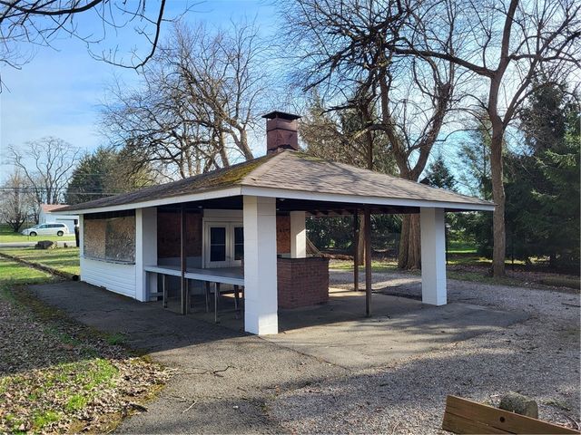 Box 505 Arnold Palmer Dr, Unity Twp, PA 15650