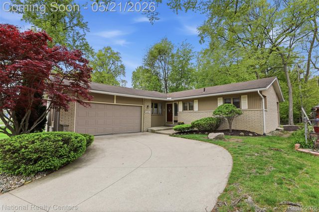 16607 Macarthur, Redford Charter Township, MI 48240