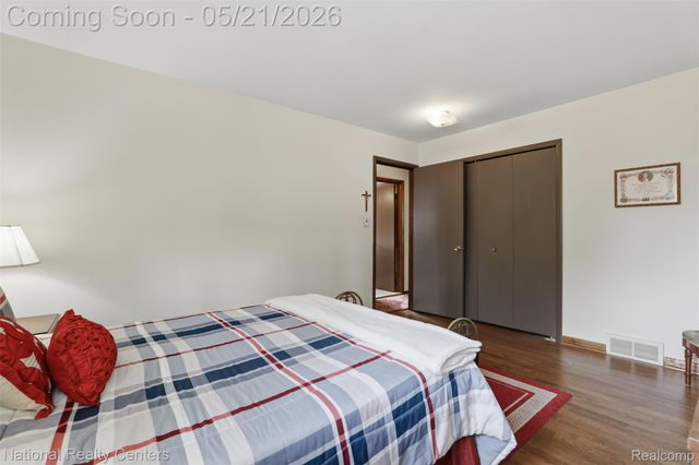 16607 Macarthur, Redford Charter Township, MI 48240