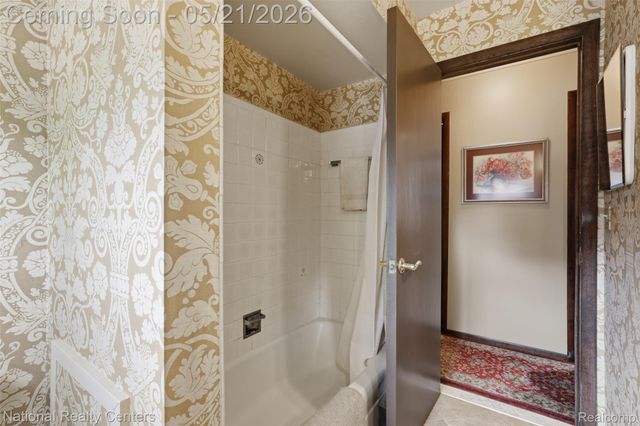 16607 Macarthur, Redford Charter Township, MI 48240