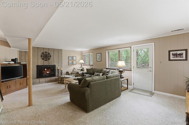 16607 Macarthur, Redford Charter Township, MI 48240
