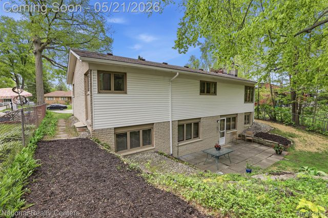 16607 Macarthur, Redford Charter Township, MI 48240