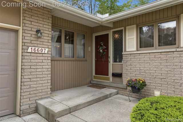 16607 Macarthur, Redford Charter Township, MI 48240