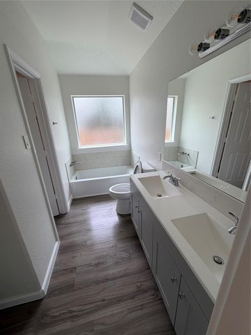 2205 Highland Crossing Drive, Conroe, TX 77304