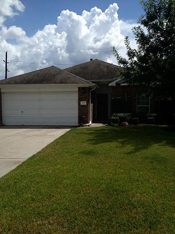 2205 Highland Crossing Drive, Conroe, TX 77304