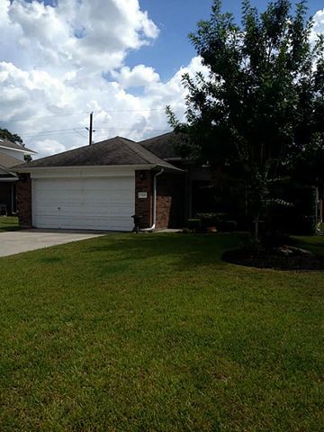 2205 Highland Crossing Drive, Conroe, TX 77304