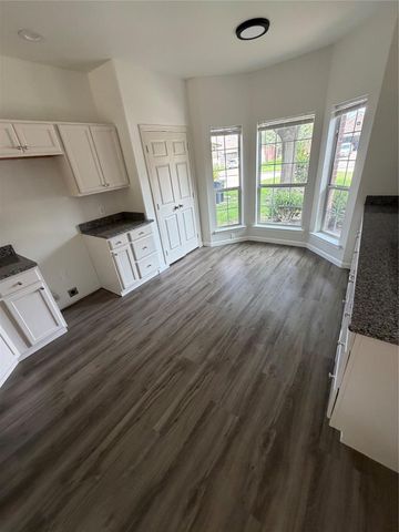 2205 Highland Crossing Drive, Conroe, TX 77304