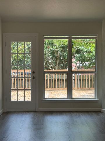 2205 Highland Crossing Drive, Conroe, TX 77304