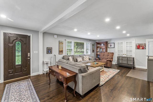 24 White Birch Road, Ridgefield, CT 06877