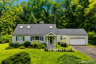 24 White Birch Road, Ridgefield, CT 06877