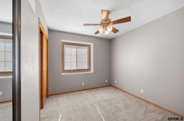 8208 S 67 Court, La Vista, NE 68128