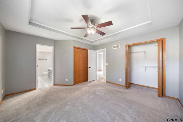 8208 S 67 Court, La Vista, NE 68128