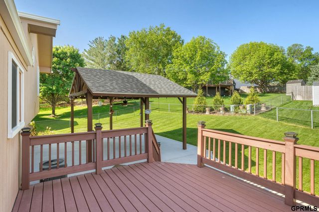 8208 S 67 Court, La Vista, NE 68128