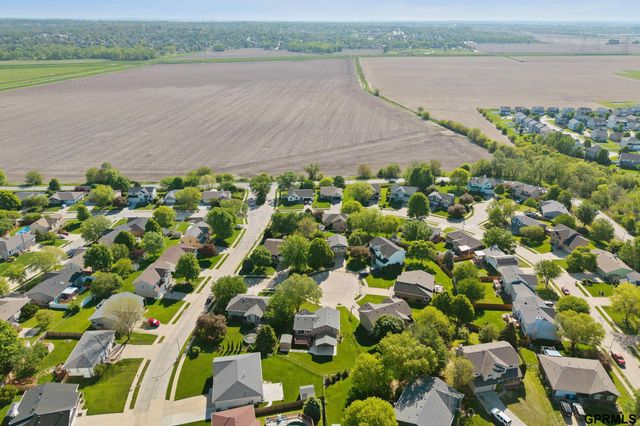 8208 S 67 Court, La Vista, NE 68128