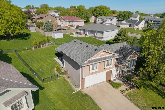 8208 S 67 Court, La Vista, NE 68128