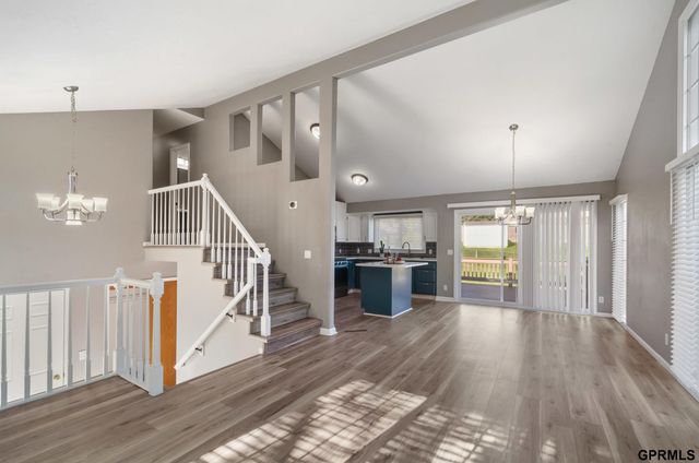 8208 S 67 Court, La Vista, NE 68128