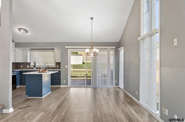 8208 S 67 Court, La Vista, NE 68128