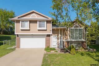 8208 S 67 Court, La Vista, NE 68128