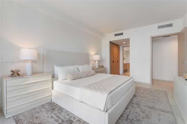 10281 W Bay Harbor Dr 504, Bay Harbor Islands, FL 33154