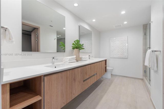 10281 W Bay Harbor Dr 504, Bay Harbor Islands, FL 33154