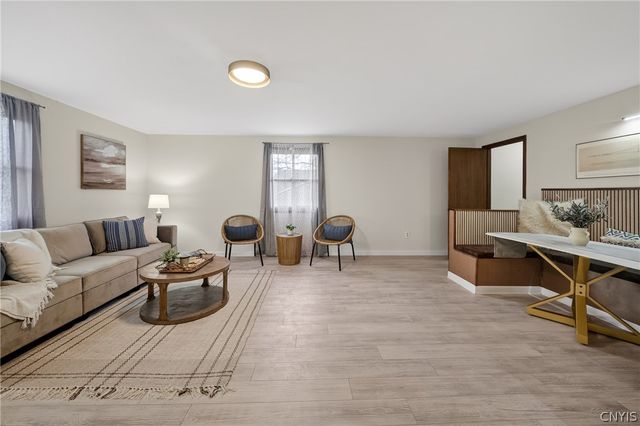 7853 Vernon Road South, Cicero, NY 13039