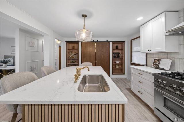 7853 Vernon Road South, Cicero, NY 13039