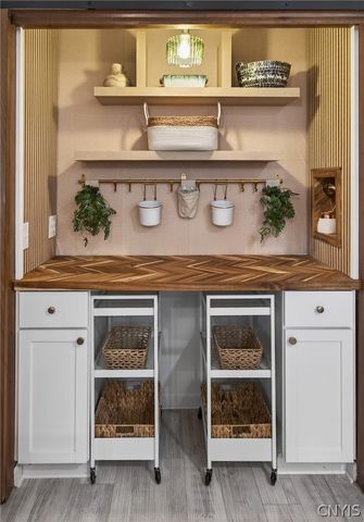 7853 Vernon Road South, Cicero, NY 13039