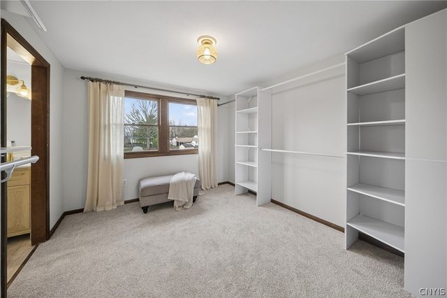 7853 Vernon Road South, Cicero, NY 13039