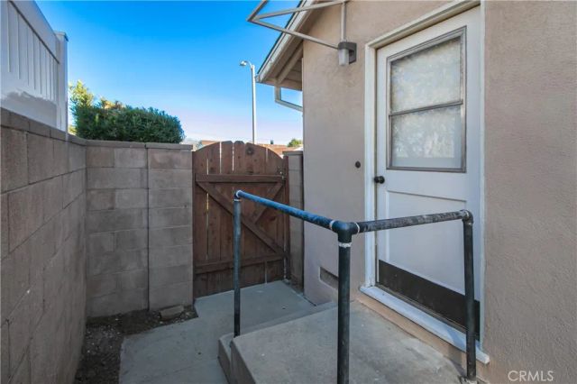 23042 Gilmore Street, West Hills, CA 91307